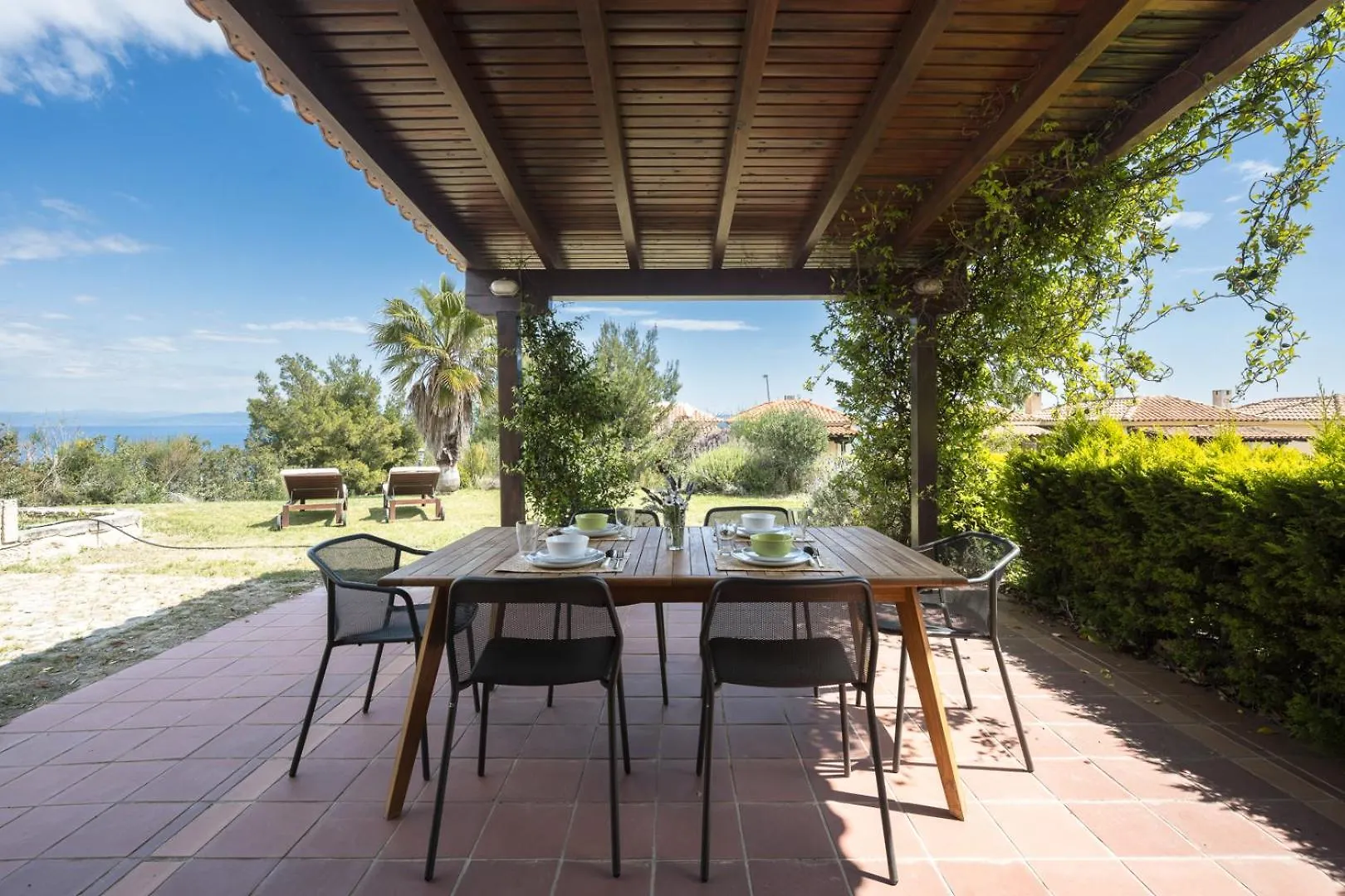 Afytos Villa Pearl By Luxlikehome Grecia